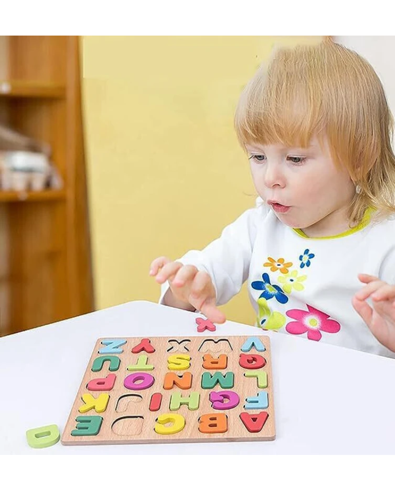 Wooden alphabet To sharpen the child's mind
